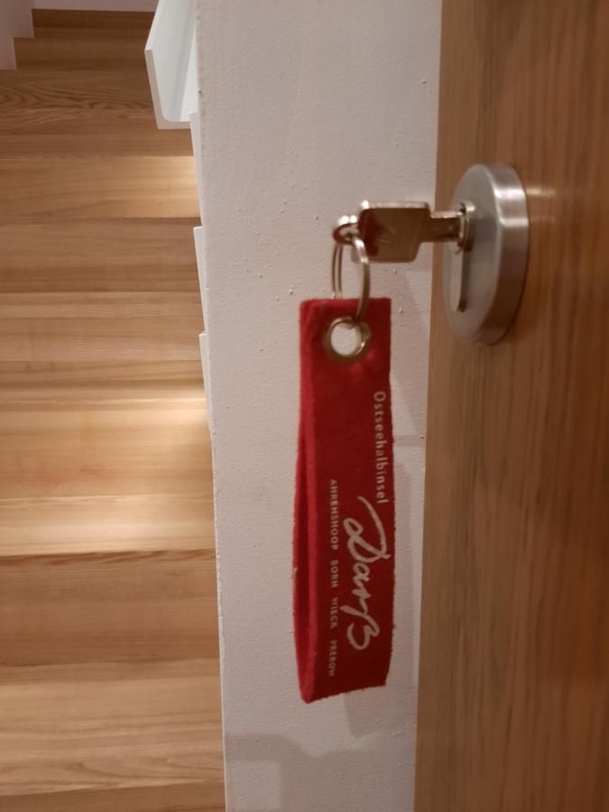 Ferienwohnung Rote Kate Born Zewnętrze zdjęcie